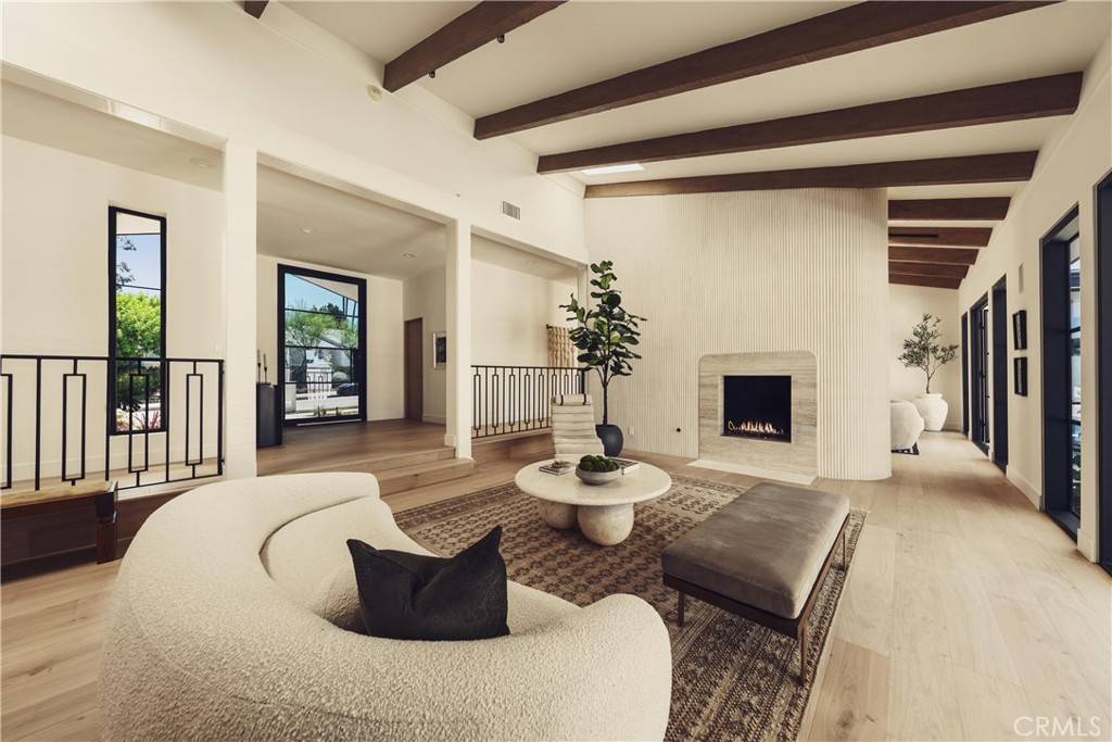 Encino, CA 91316,4195 Alonzo AVE