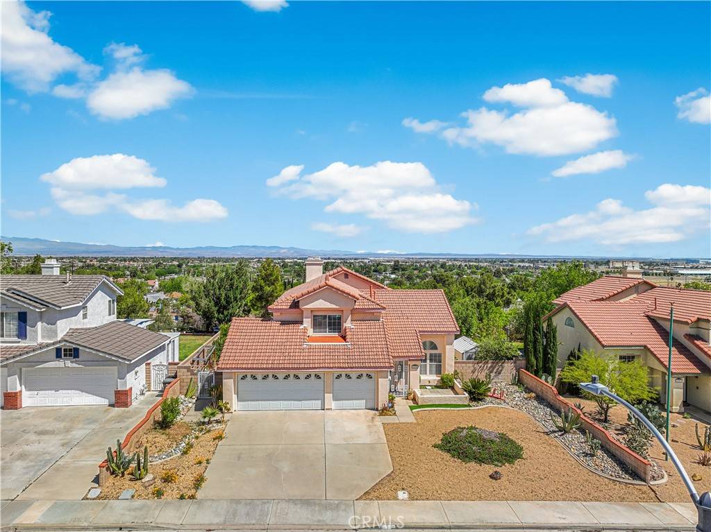 Palmdale, CA 93551,1215 Date Palm DR