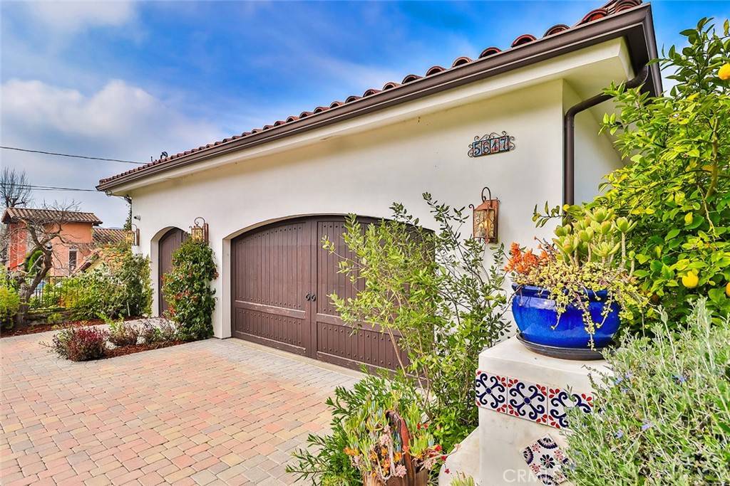 Agoura Hills, CA 91301,5617 Colodny DR