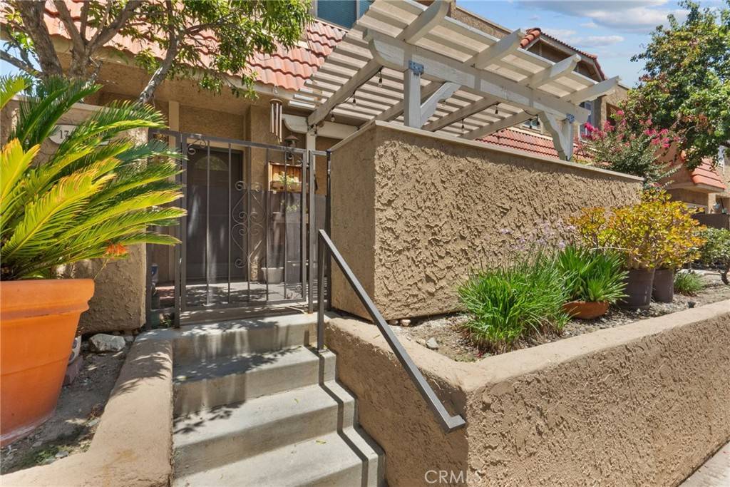 Canyon Country, CA 91387,17910 River CIR #1
