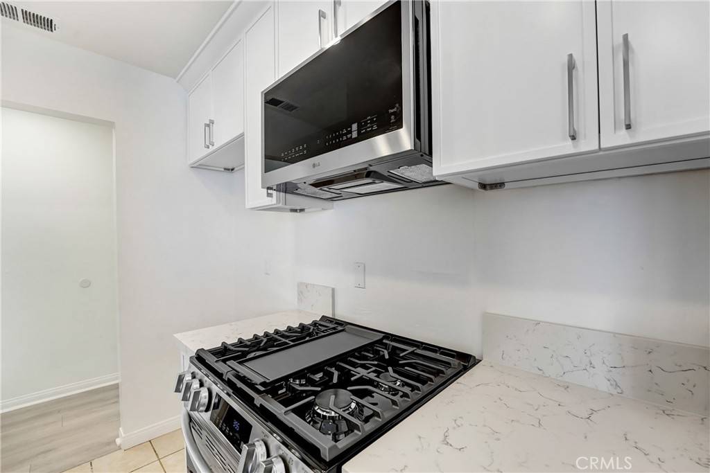 North Hollywood, CA 91602,10861 Moorpark ST #203