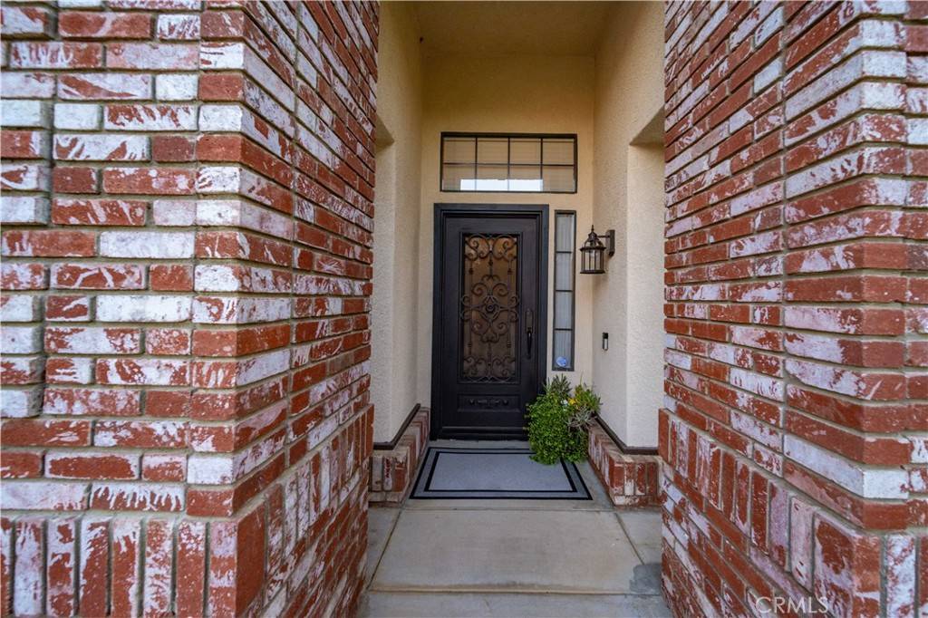 Lancaster, CA 93536,42237 Round Hill DR