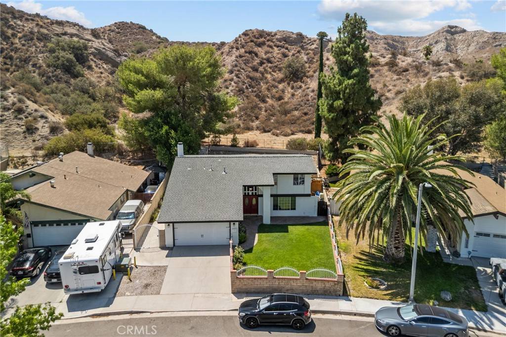 Canyon Country, CA 91387,15046 Daffodil AVE