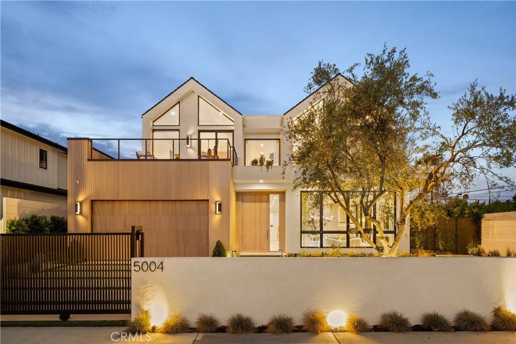 Encino, CA 91316,5004 S Enfield AVE
