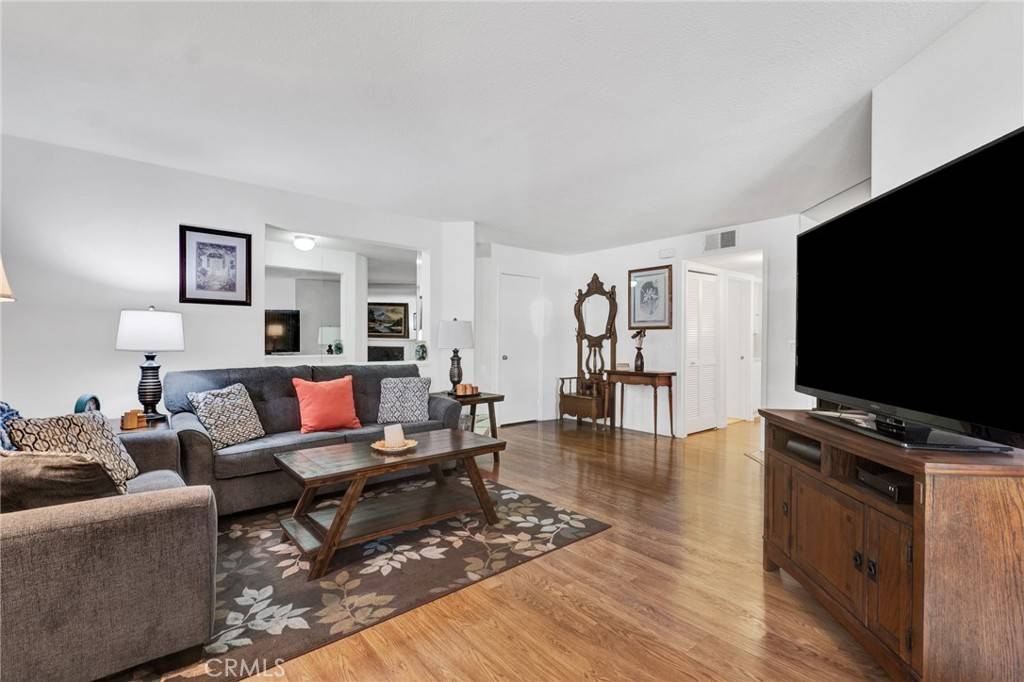 Canyon Country, CA 91351,26966 Flo LN #319
