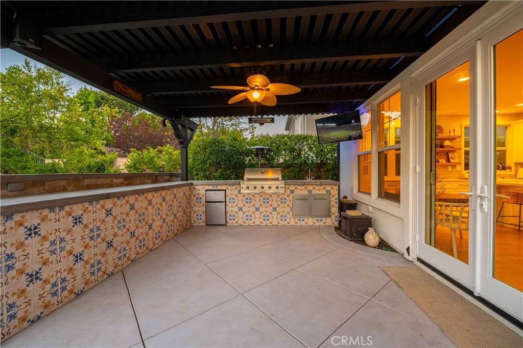 Simi Valley, CA 93065,231 Knoll Ridge RD