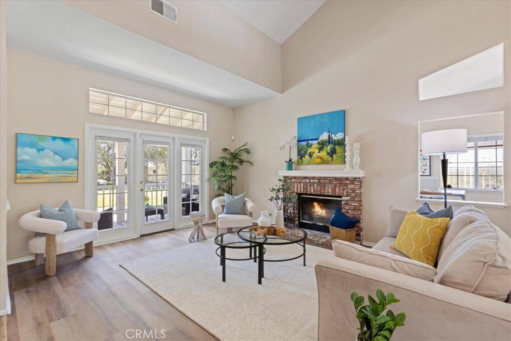 Valencia, CA 91354,23525 Millston CT