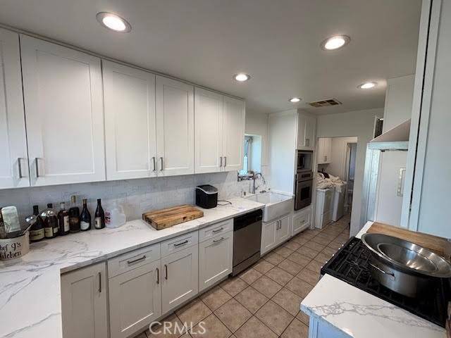 Valley Glen, CA 91401,13600 Sylvan ST