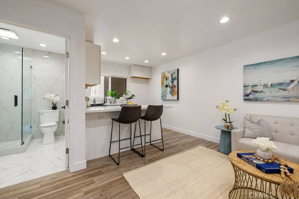 Granada Hills, CA 91344,11010 Montgomery AVE