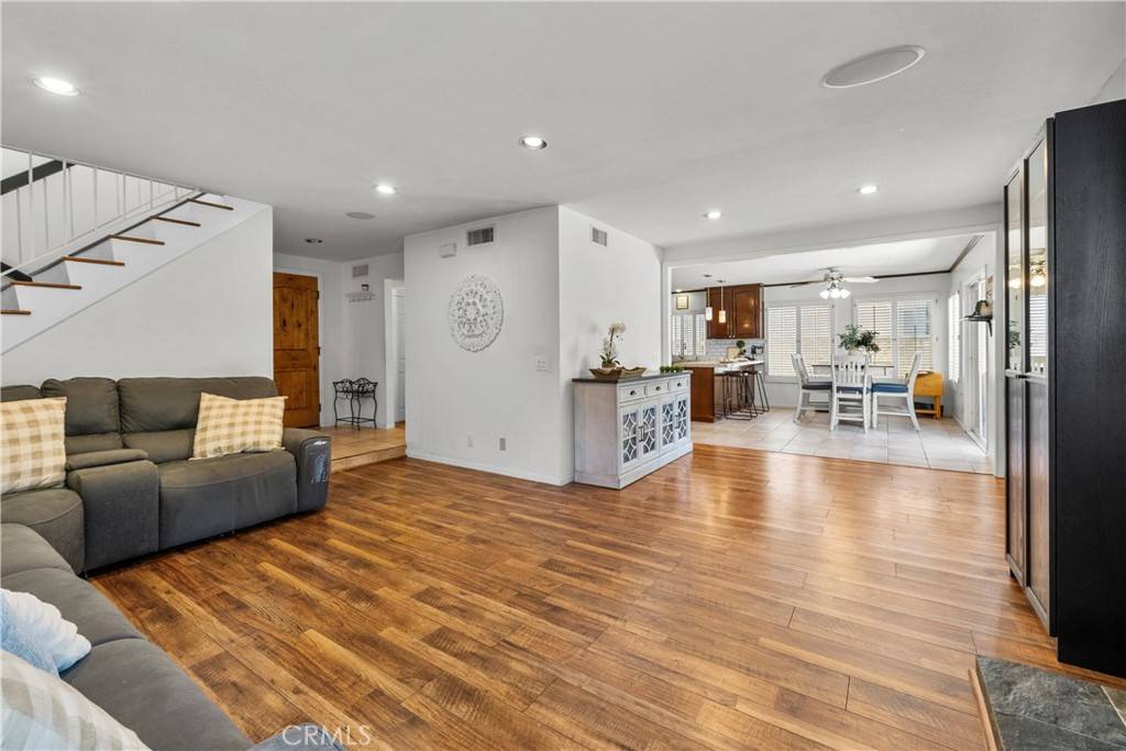 Saugus, CA 91350,21643 Masterson CT