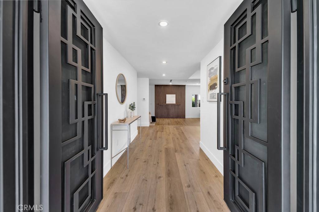 Winnetka, CA 91306,20646 Hatton ST
