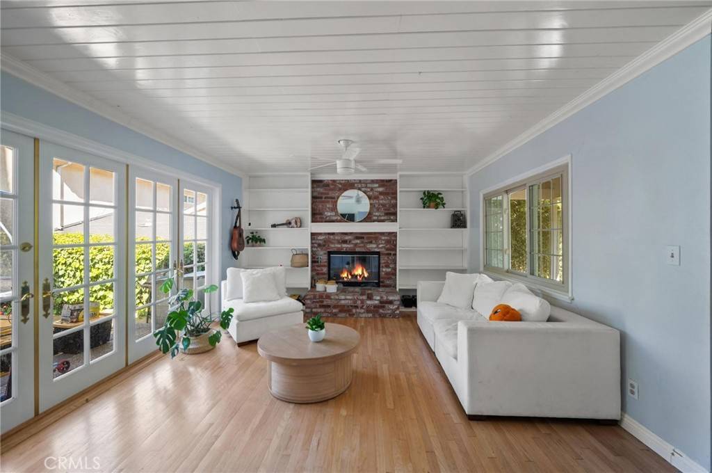 Woodland Hills, CA 91364,20955 De Mina ST