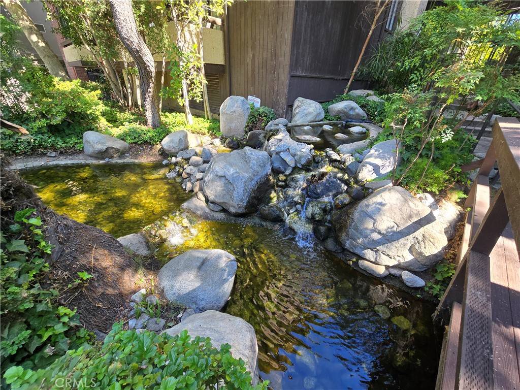 Sherman Oaks, CA 91423,13214 Moorpark ST #201