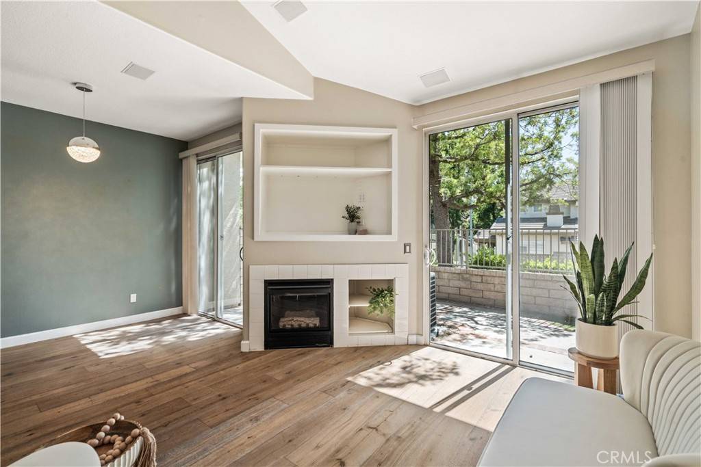 Valencia, CA 91354,23612 Muir TRL #74