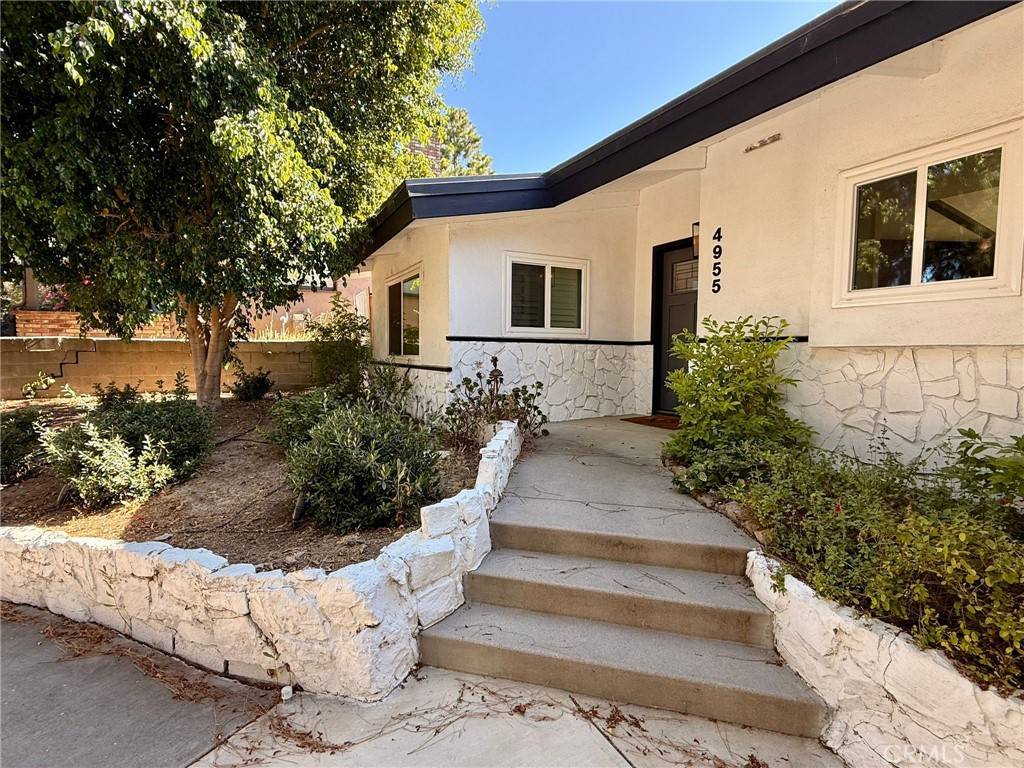 Woodland Hills, CA 91364,4955 Alatar DR