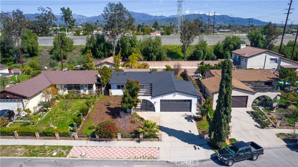 North Hollywood, CA 91605,8066 Teesdale AVE