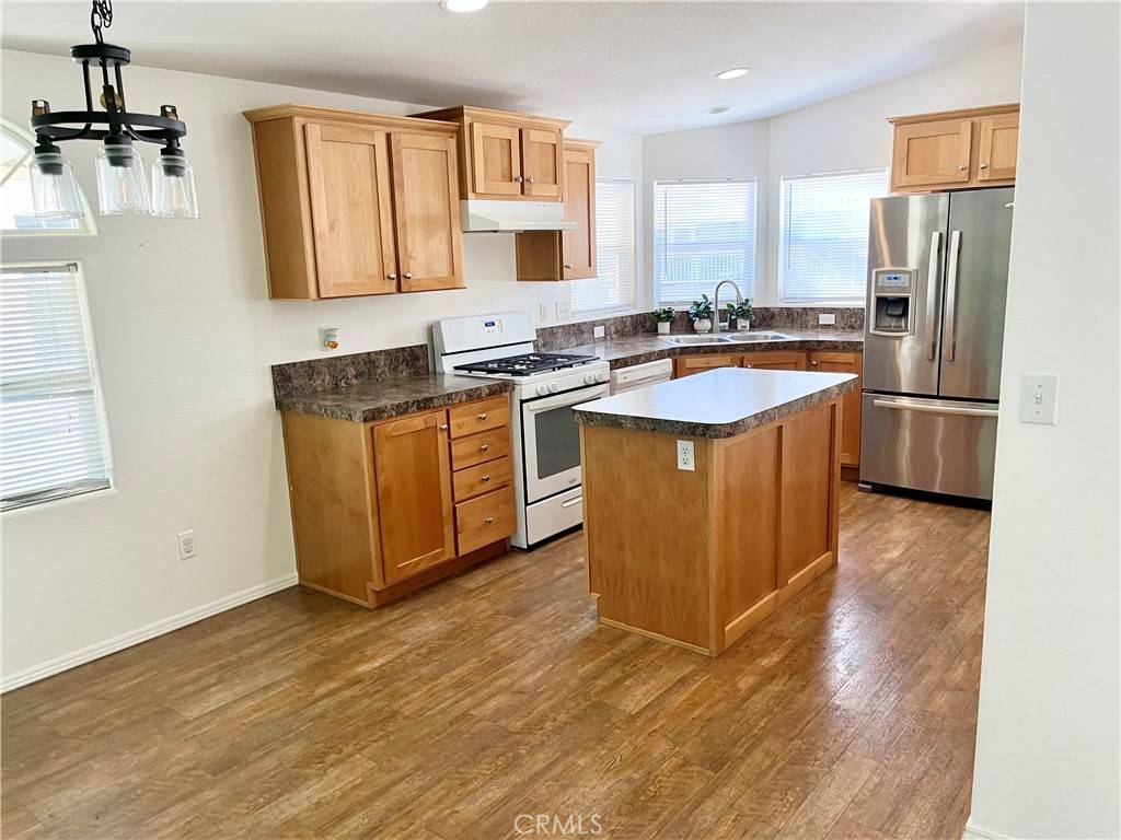 Chatsworth, CA 91311,11401 N Topanga Cy #84