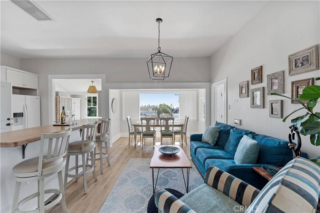 Ventura, CA 93001,732 Poli ST