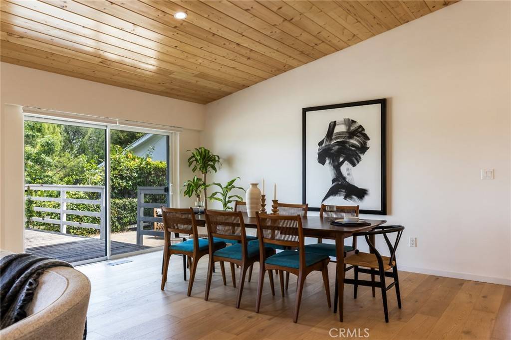 Woodland Hills, CA 91364,22253 Del Valle ST