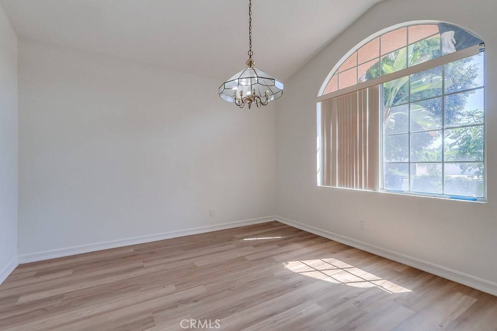 Woodland Hills, CA 91367,6243 Fallbrook AVE