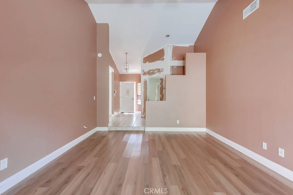 Woodland Hills, CA 91367,6243 Fallbrook AVE