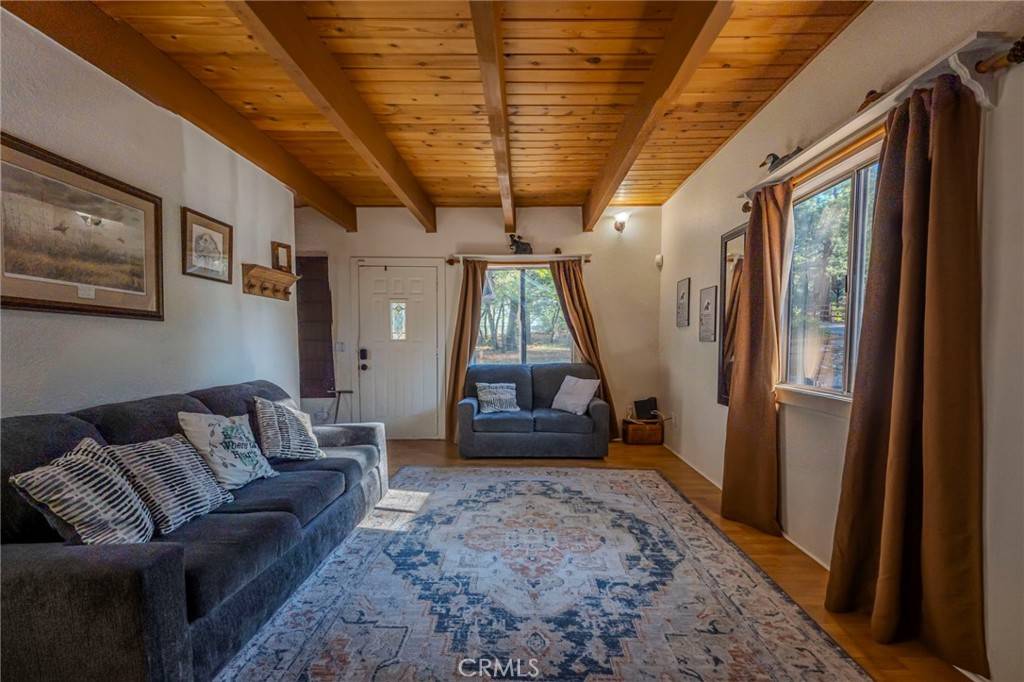 Sugarloaf, CA 92386,873 Holmes Lane