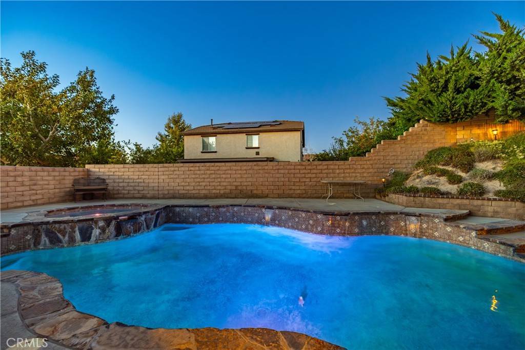 Palmdale, CA 93551,2322 Carolyn DR