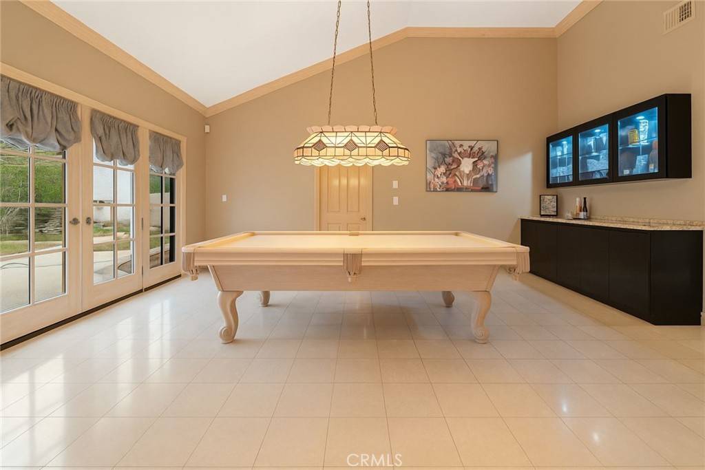 Woodland Hills, CA 91367,6011 Paseo La VIS