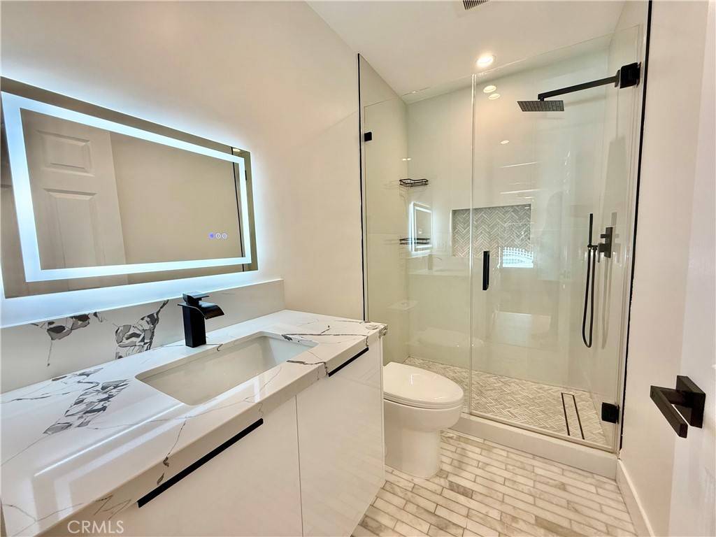 Winnetka, CA 91306,7443 Oakdale AVE