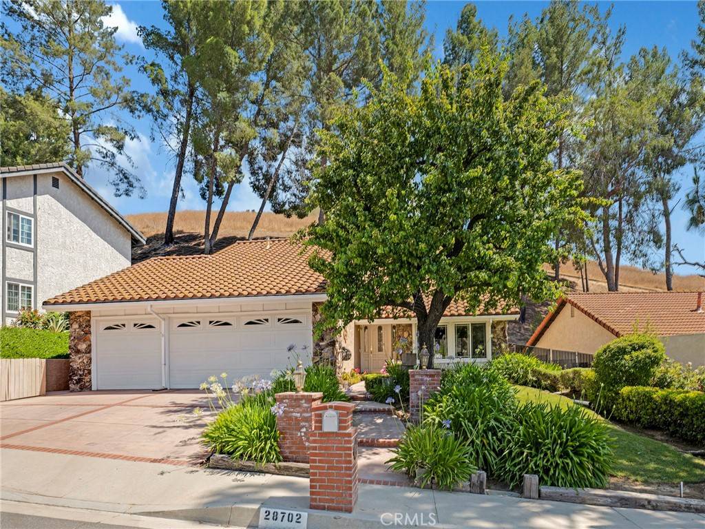 Agoura Hills, CA 91301,28702 Eagleton ST