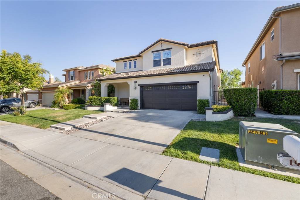 Saugus, CA 91350,19924 Via Joyce DR
