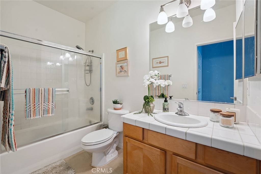 Northridge, CA 91325,9610 Zelzah AVE #105