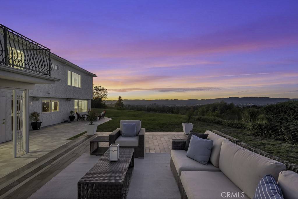 Woodland Hills, CA 91364,4400 Chaumont RD