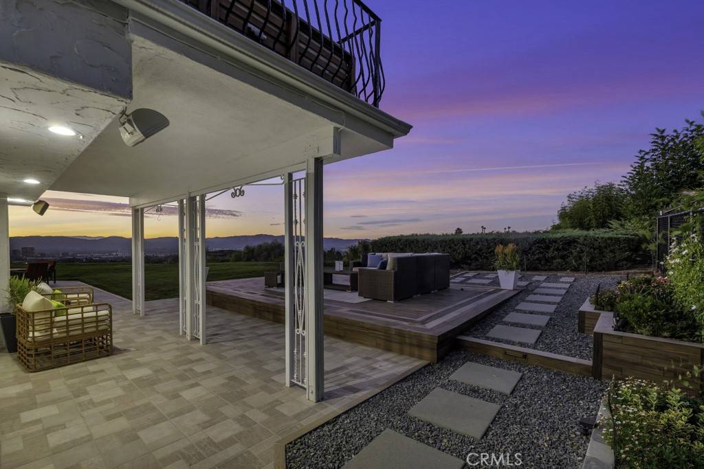 Woodland Hills, CA 91364,4400 Chaumont RD