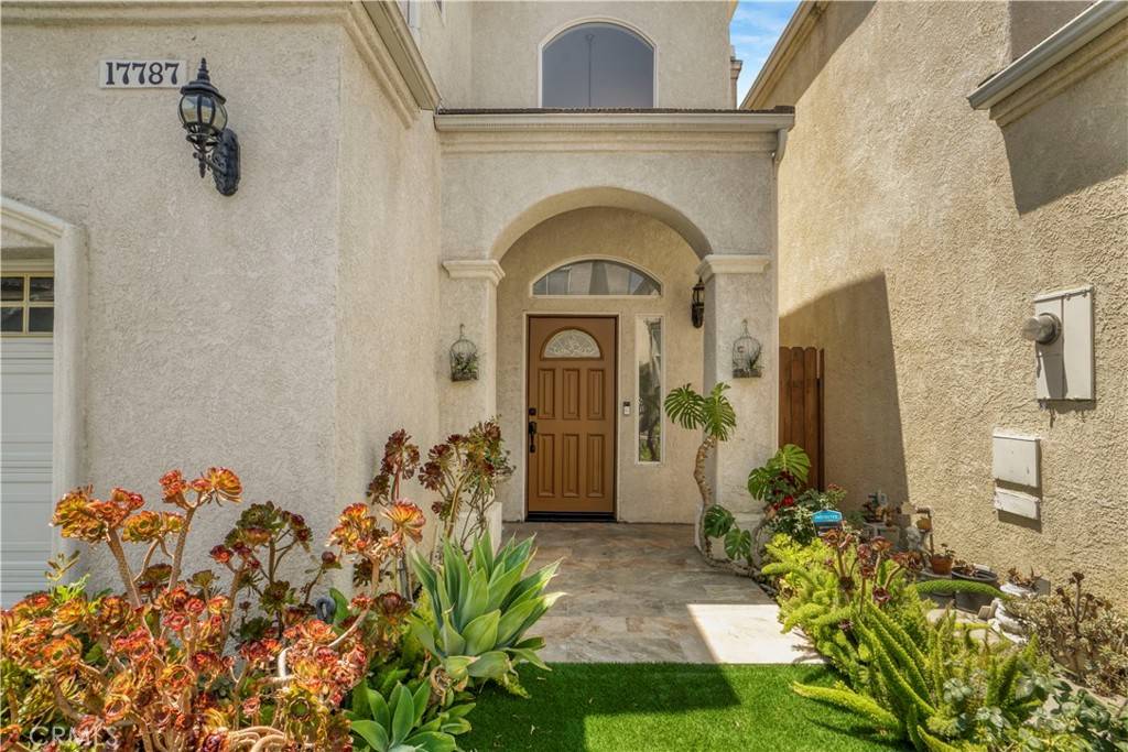Northridge, CA 91325,17787 Merridy ST