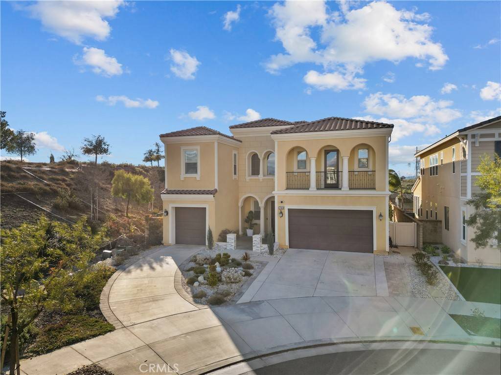 Saugus, CA 91350,27601 Skylark LN
