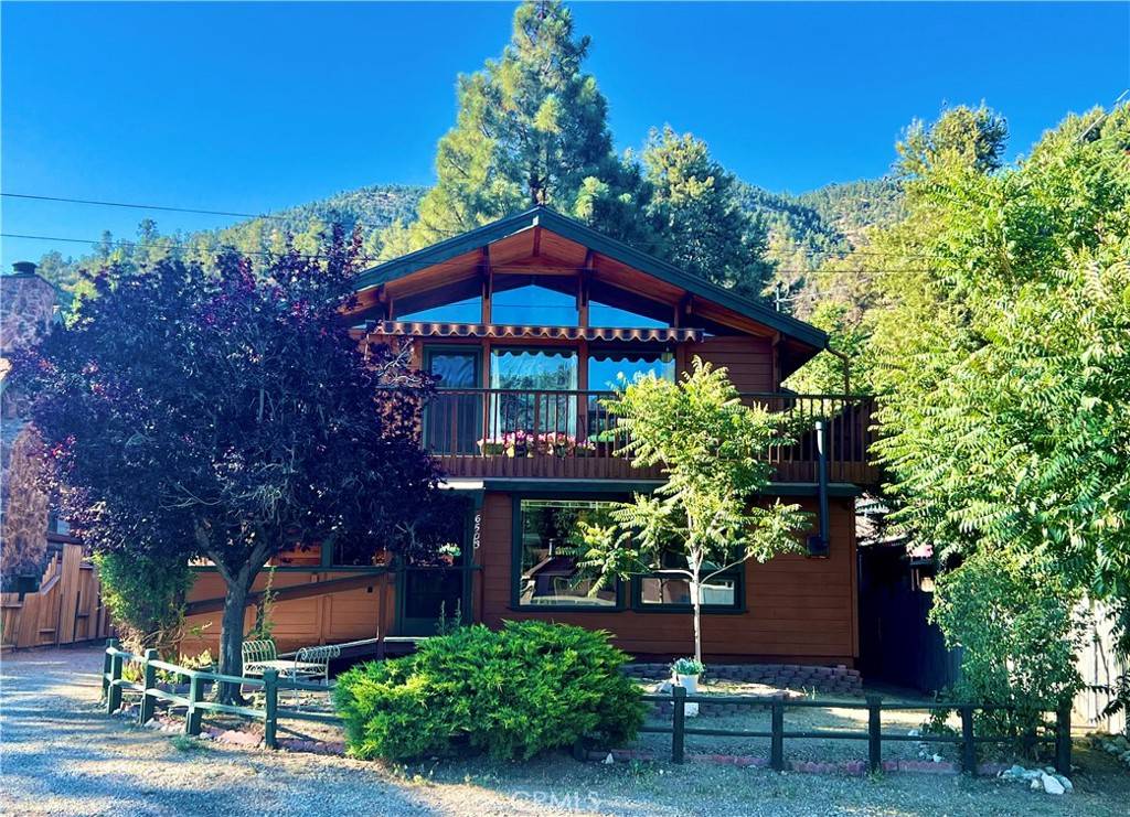 Frazier Park, CA 93225,6503 Lakewood DR