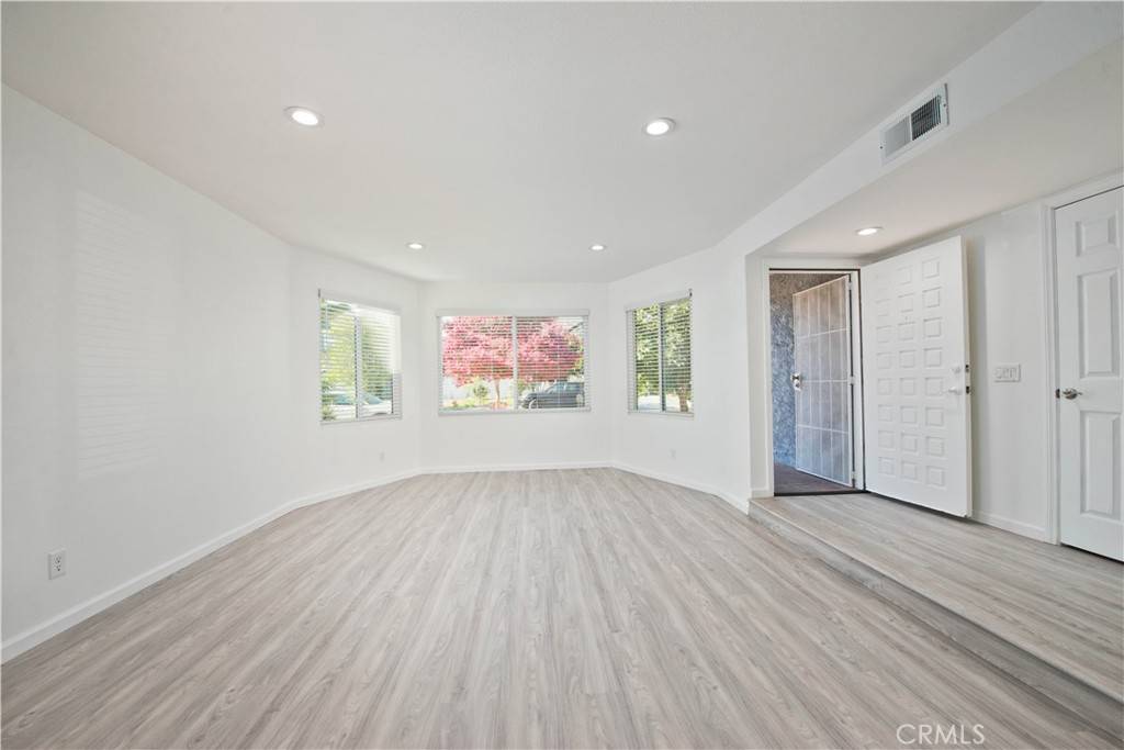 Winnetka, CA 91306,20227 Elkwood ST