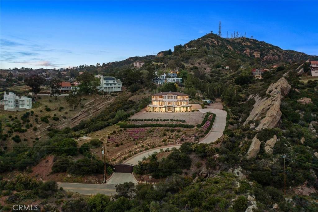 Malibu, CA 90265,24517 Piuma RD