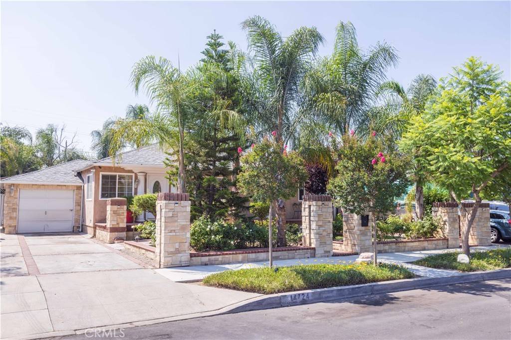 San Fernando, CA 91345,14724 Maclay ST