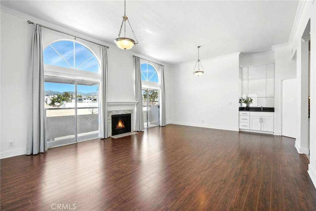 Los Angeles, CA 90049,12001 Goshen AVE #303