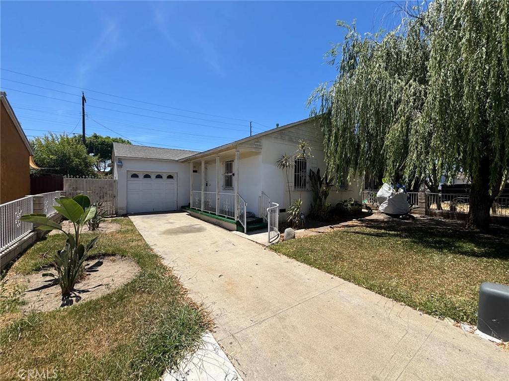 Compton, CA 90220,1418 W Magnolia ST