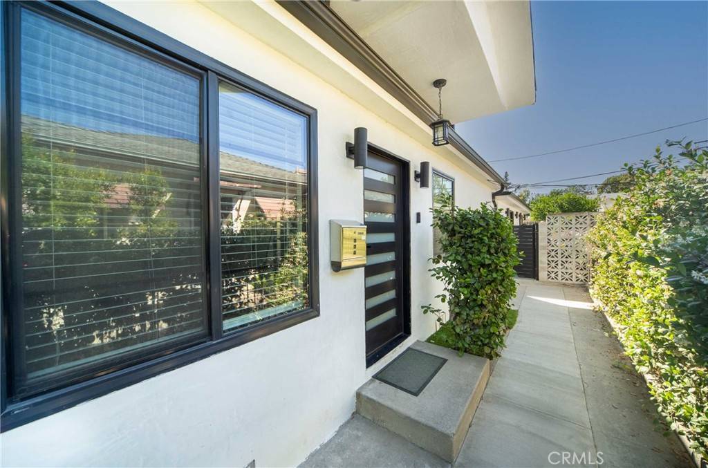 Burbank, CA 91506,1123 W Angeleno AVE