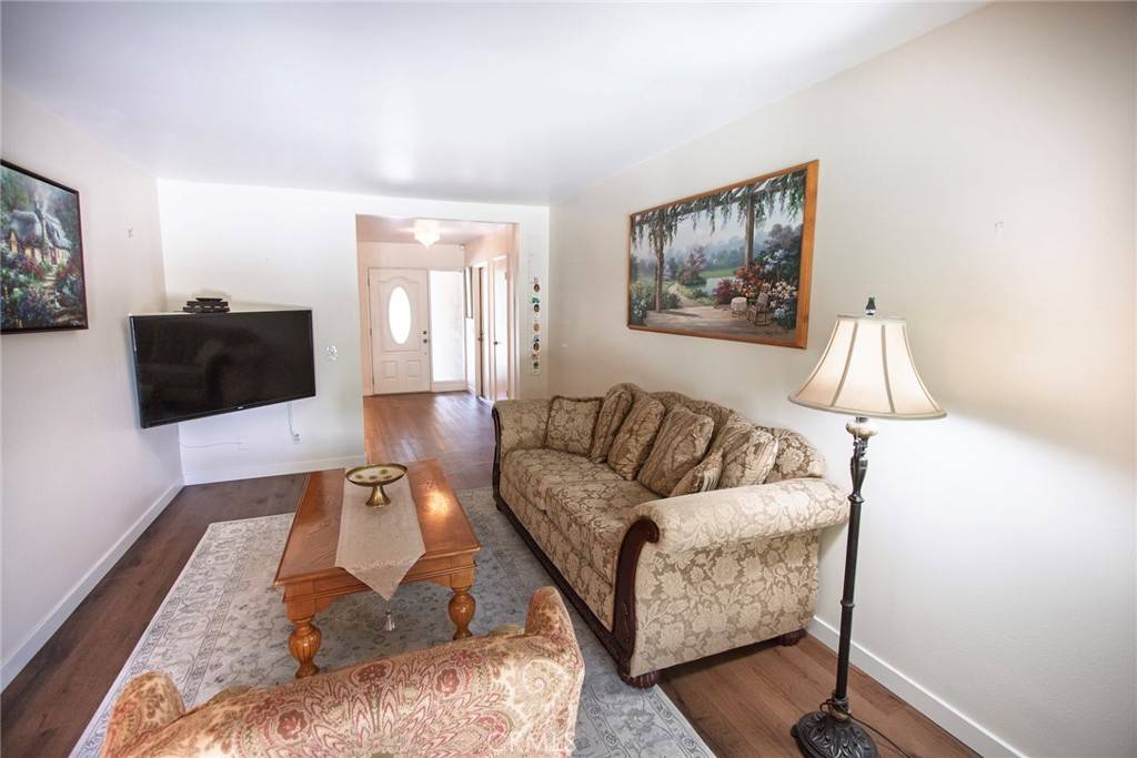 Winnetka, CA 91306,20716 Community ST