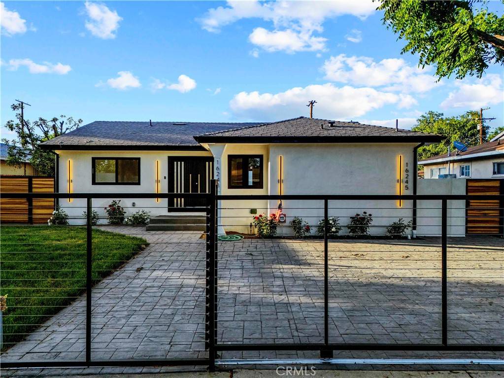 Granada Hills, CA 91344,16245 1/2 Chatsworth ST