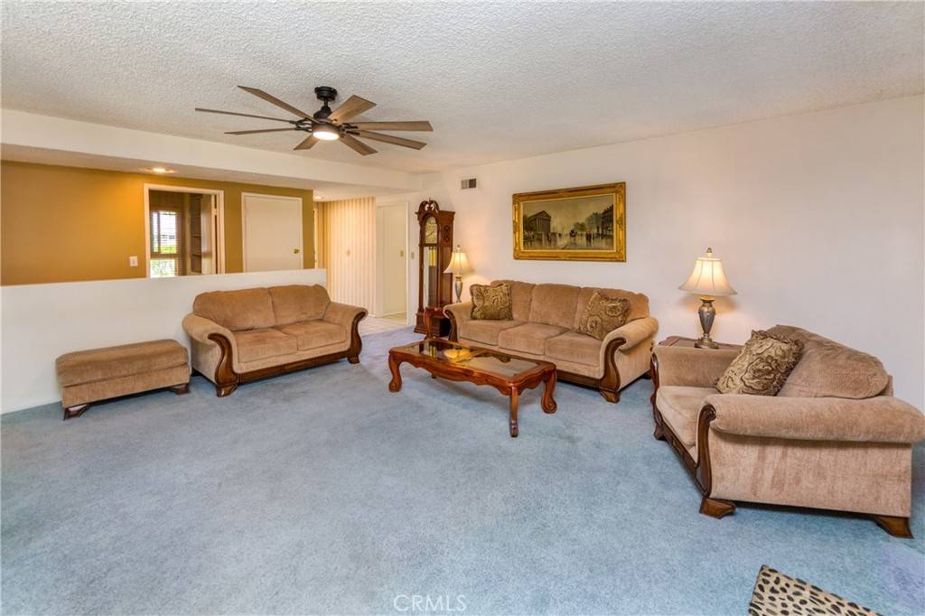 Van Nuys, CA 91406,15354 Runnymede ST