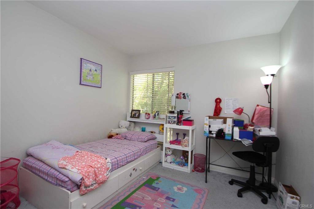 Porter Ranch, CA 91326,10331 Lindley AVE #221