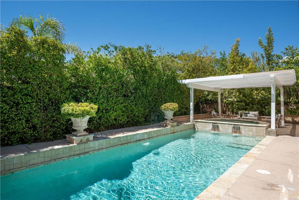 Saugus, CA 91390,29125 Starwood PL
