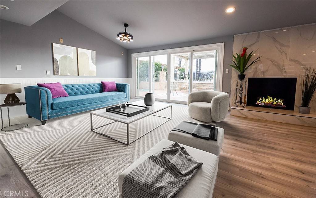 Woodland Hills, CA 91367,5706 Wallis LN