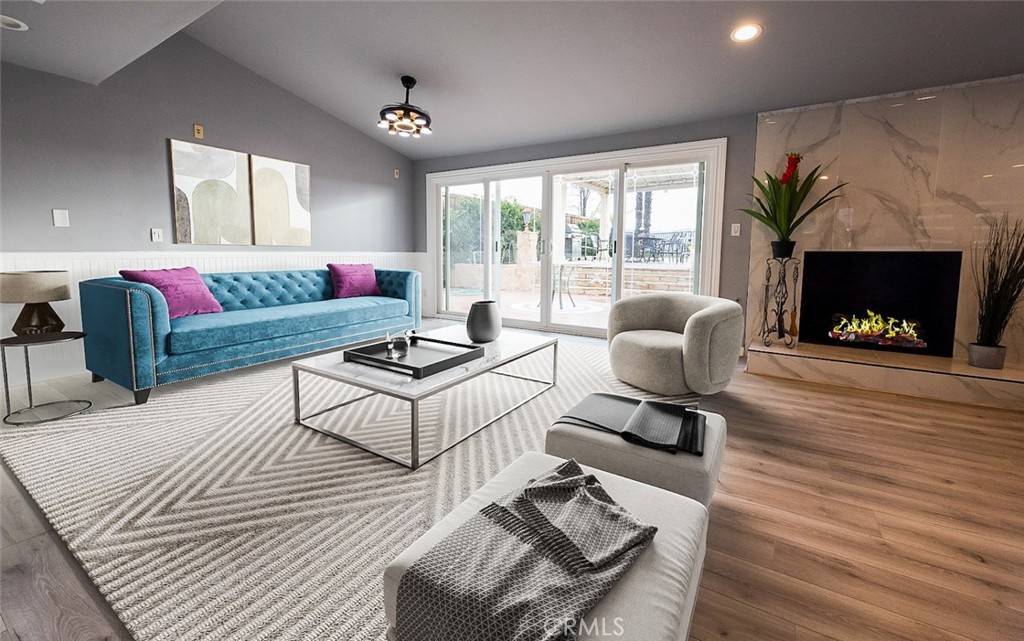 Woodland Hills, CA 91367,5706 Wallis LN
